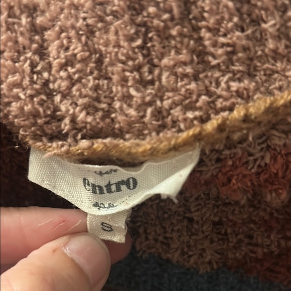 Entro Earthy Knit Sweater - Picture 2 of 3
